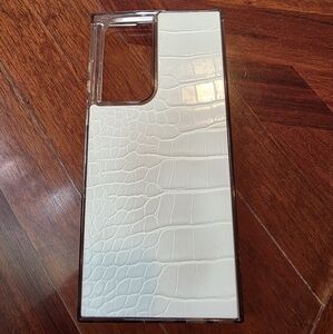 Crocodile Texture Phone Case in Cream For Samsung S22 Ultra